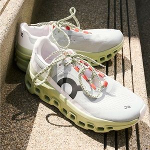 On Cloud Monster Trainers